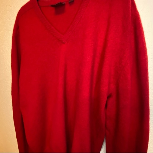 Nordstrom 100% Lambs Wool Vintage Y2K Cherry Red Holiday V Neck Sweater Large - Picture 6 of 13